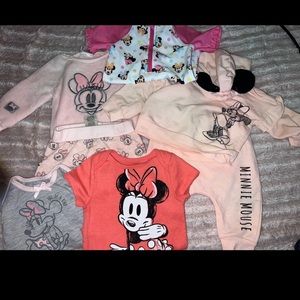 Minnie Mouse clothes